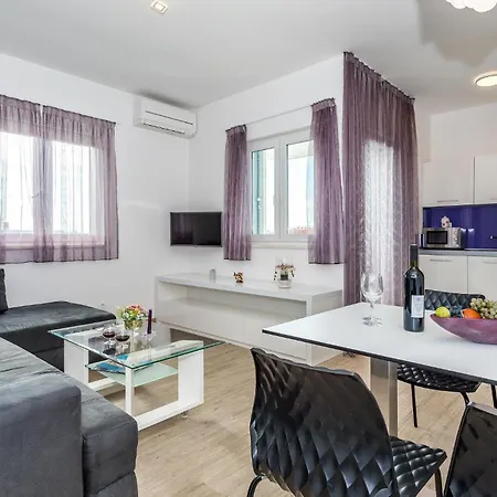 Apartment In With Sauna