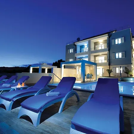 In With Sauna 罗戈兹尼察