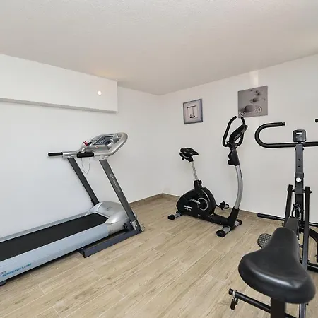 Apartment In With Sauna Rogoznica (Sibenik-Knin)